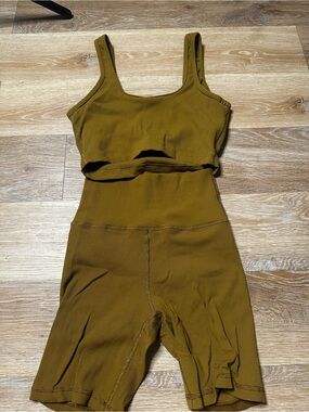 OFFLINE by Aerie Olive-Tone Active Shorts & Bralette